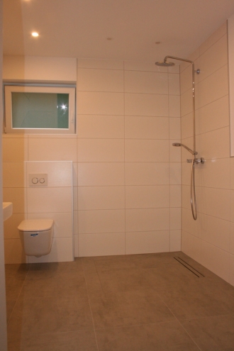 Exp. 1665 Tageslichtbad mit Dusche
