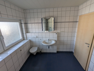 Exp. 1737 Tageslichtbad WC OG